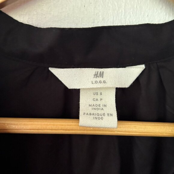 H&M Shift Dress Womens Small Black Long Sleeved Oversized LBD - Picture 3 of 5